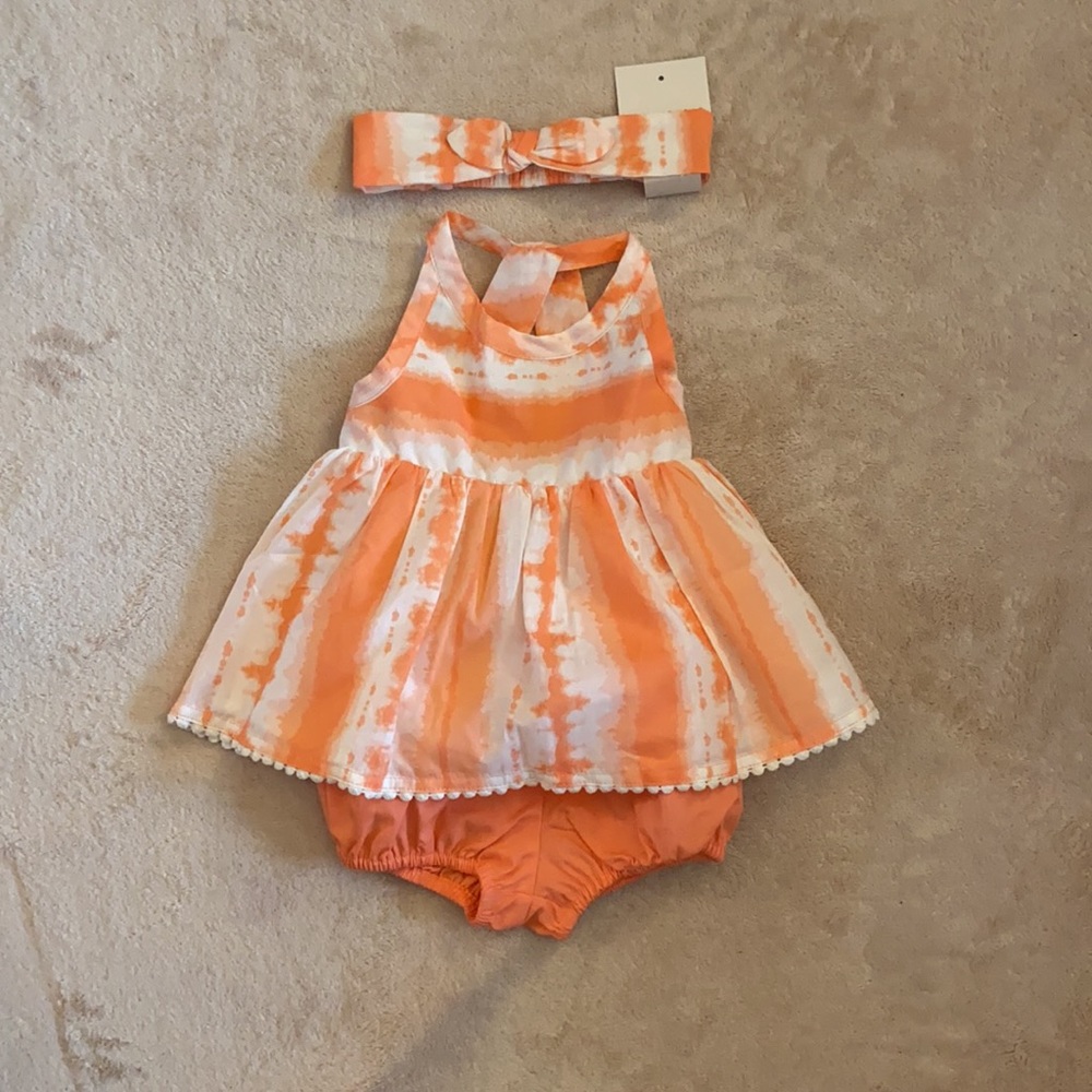 Max Studio Baby Girls Dress Size 6-9 Months